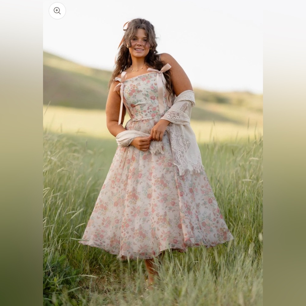 Francesca dress by JessaKae - size 28 NWOT - SOLD OUT ONLINE